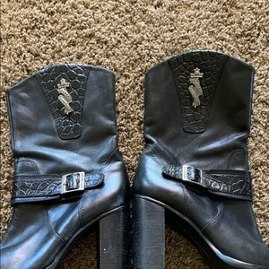 Harley Davidson earl leather heel boots.